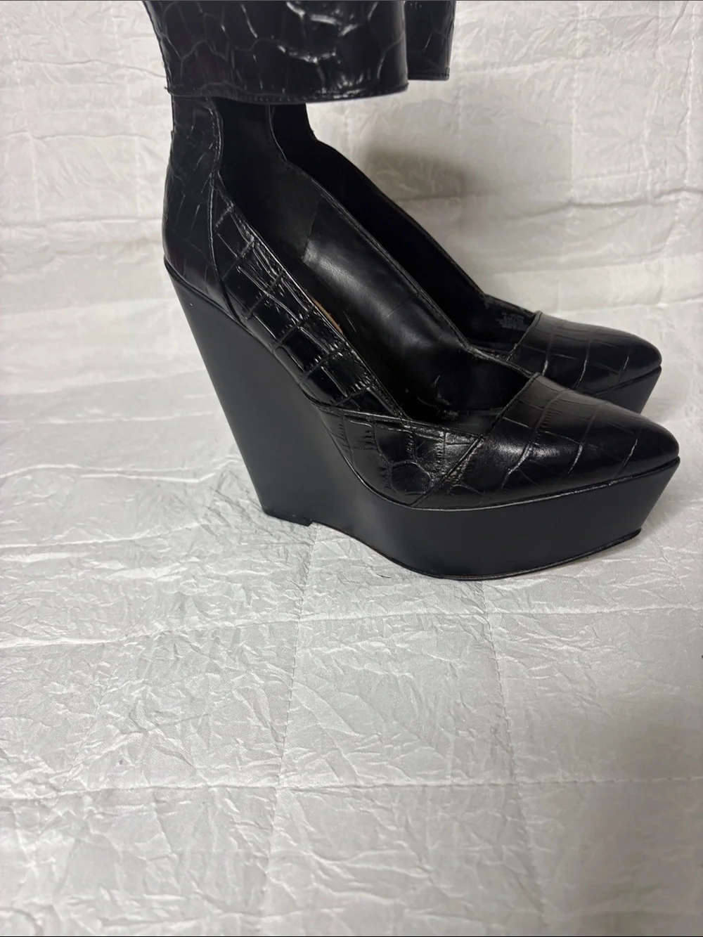 BCBGMaxAzria Black Croc-Embossed Pointed Ankle-Strap Wedged size 6 - Picture 2 of 9